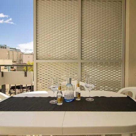 Apartment Near Bounty - Ac Private Parking, Wi-fi And Terrace